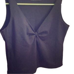 Equestrian size XL black stretch v-neck sleeveless top slightly cropped